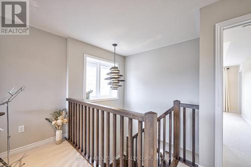 195 Greti Drive, Hamilton, ON - Indoor Photo Showing Other Room