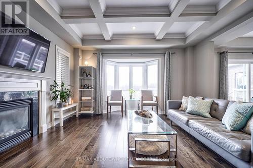 195 Greti Drive, Hamilton, ON - Indoor Photo Showing Living Room With Fireplace
