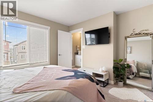 4233 E Keller Avenue, Regina, SK - Indoor Photo Showing Bedroom