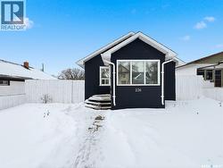 236 7th AVENUE NW  Swift Current, SK S9H 0Y8