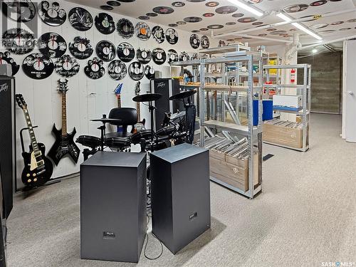 236 7Th Avenue Nw, Swift Current, SK - Indoor Photo Showing Other Room