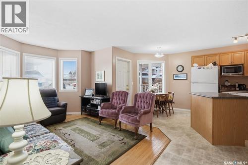 3281 Woodhams Drive E, Regina, SK - Indoor