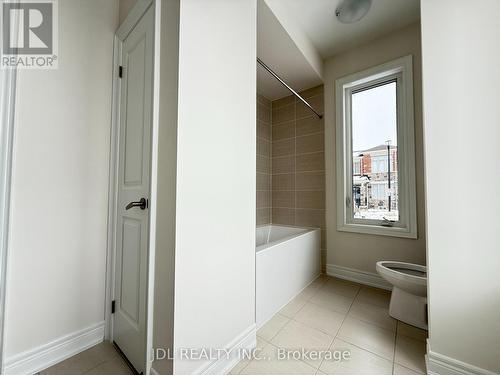 3017 Gatestone Path, Pickering, ON - Indoor Photo Showing Bathroom