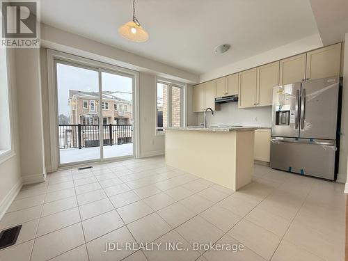 3017 Gatestone Path, Pickering, ON - Indoor Photo Showing Kitchen