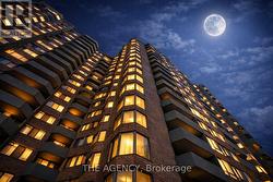 1404 - 30 THUNDER GROVE  Toronto, ON M1V 4A3