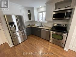 7 BURBANK PL (MAIN) PLACE  Barrie, ON L4M 2S8