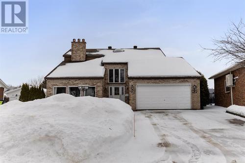 16 Charlotte DR  Sault Ste. Marie, ON P6B 5S7