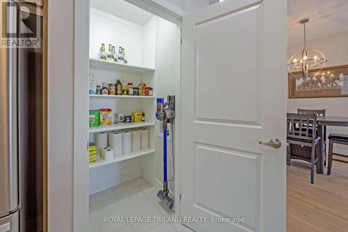 2467 Irish Moss Road, London South (South U), ON - Indoor Photo Showing Other Room