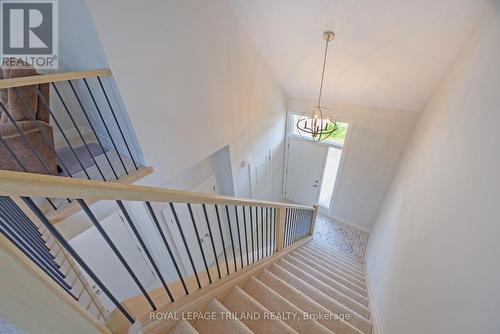 2467 Irish Moss Road, London South (South U), ON - Indoor Photo Showing Other Room