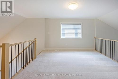 2467 Irish Moss Road, London South (South U), ON - Indoor Photo Showing Other Room