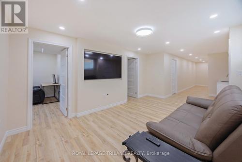 2467 Irish Moss Road, London South (South U), ON - Indoor