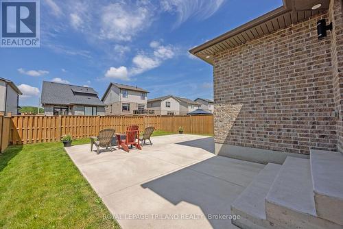 2467 Irish Moss Road, London South (South U), ON - Outdoor