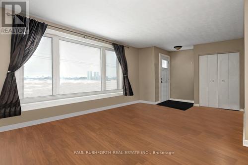 Living Room - 892 Baseline Road, Ottawa, ON - Indoor Photo Showing Other Room