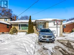 114 KENNARD AVENUE  Toronto, ON M3H 4M4
