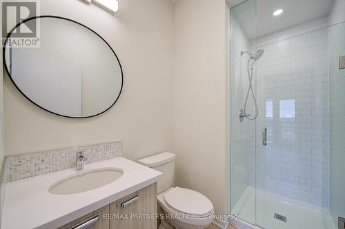 152 Matawin Lane, Richmond Hill, ON - Indoor Photo Showing Bathroom