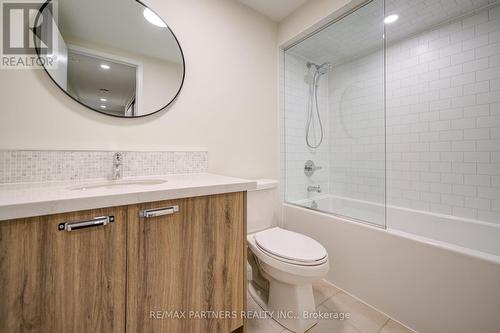 152 Matawin Lane, Richmond Hill, ON - Indoor Photo Showing Bathroom