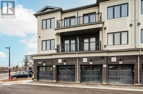 152 Matawin Lane, Richmond Hill, ON - Outdoor With Balcony