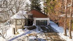 100 APPLEBY PLACE  Burlington, ON L7L 2X1
