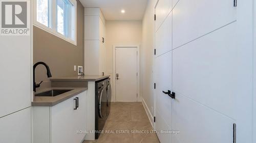 100 Appleby Place, Burlington, ON - Indoor