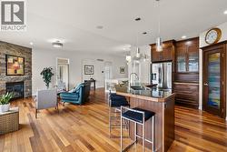 Dining area off of kitchen - 