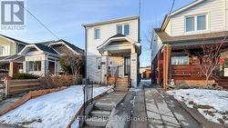 202 QUEENSDALE AVENUE  Toronto, ON M4C 2A9