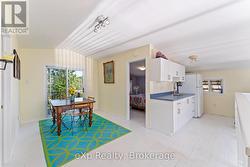 Garage Loft Kitchen & Dining - 