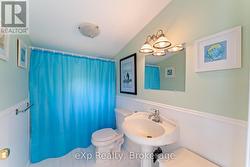 Garage Loft 4pc Bathroom - 