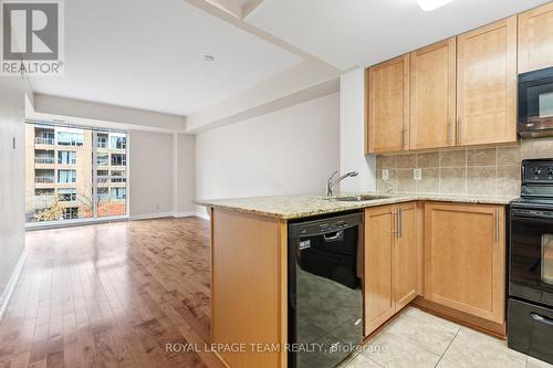 303 - 200 Lett Street, Ottawa, ON - Indoor Photo Showing Kitchen