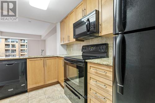 303 - 200 Lett Street, Ottawa, ON - Indoor Photo Showing Kitchen