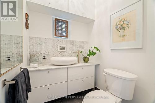 378-380 Booth Street, Ottawa, ON - Indoor Photo Showing Bathroom