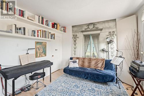 378-380 Booth Street, Ottawa, ON - Indoor