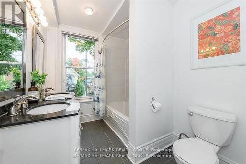 183 Pretoria Avenue, Ottawa, ON - Indoor Photo Showing Bathroom