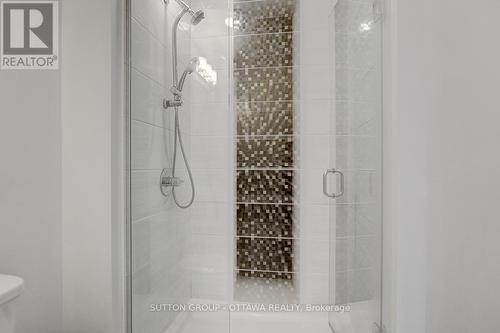 903 - 330 Titan Private, Ottawa, ON - Indoor Photo Showing Bathroom