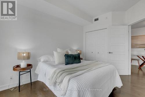 903 - 330 Titan Private, Ottawa, ON - Indoor Photo Showing Bedroom