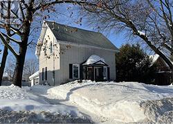 456 QUEEN STREET  Midland, ON L4R 3J4