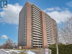 15 TORRANCE ROAD  Toronto, ON M1J 3K2