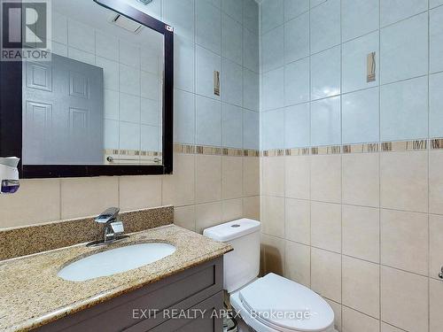 5552 Cortina Crescent, Mississauga, ON - Indoor Photo Showing Bathroom