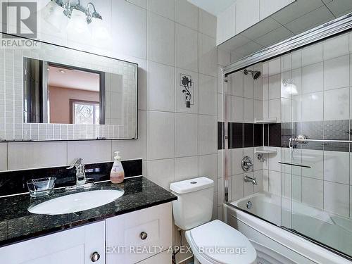5552 Cortina Crescent, Mississauga, ON - Indoor Photo Showing Bathroom