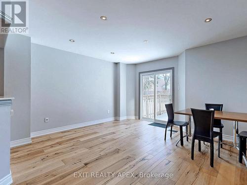 5552 Cortina Crescent, Mississauga, ON - Indoor