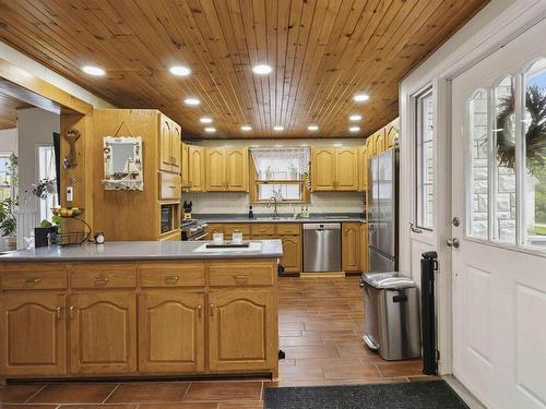 46 Roxbury Road, Port Medway, NS 