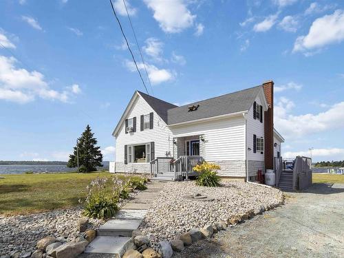 46 Roxbury Road, Port Medway, NS 