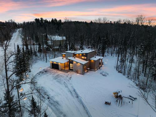 4 Ch. du Havre  Val-Des-Monts, QC J8N 0B4