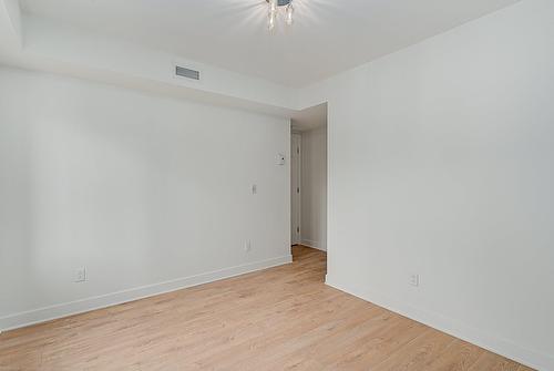 Bedroom - 204-185 Rue Beaubien E., Montréal (Rosemont/La Petite-Patrie), QC - Indoor Photo Showing Other Room
