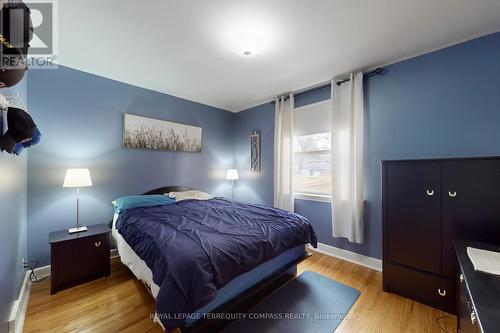 1568 Asgard Drive, Mississauga, ON - Indoor Photo Showing Bedroom