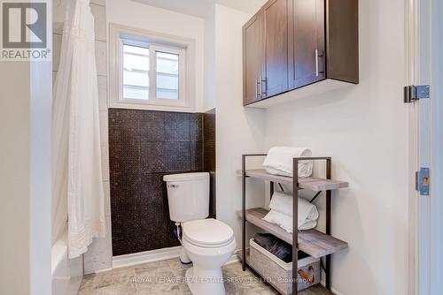 36 Harmony Avenue, Hamilton, ON - Indoor Photo Showing Bathroom