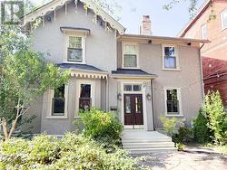 306 SEATON STREET  Toronto, ON M5A 2T7