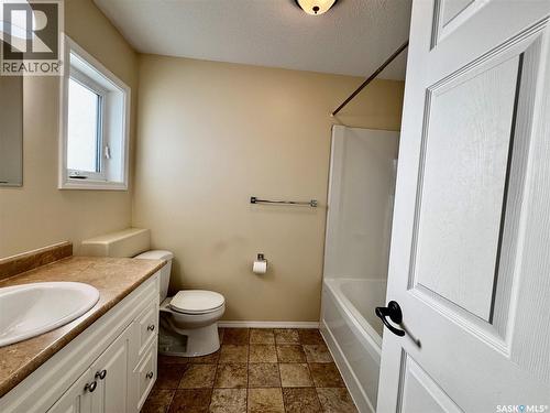 108 2Nd Avenue, Kelvington, SK - Indoor Photo Showing Bathroom