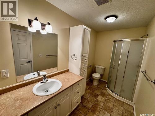 108 2Nd Avenue, Kelvington, SK - Indoor Photo Showing Bathroom