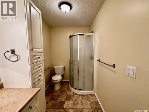 108 2Nd Avenue, Kelvington, SK - Indoor Photo Showing Bathroom