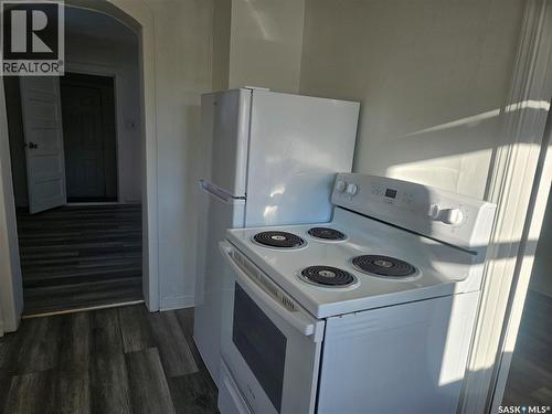 915 23Rd Street W, Saskatoon, SK - Indoor Photo Showing Kitchen